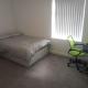 Ensuite Double-bed (E4) close to Burnley city ctr. - Fotografie 3