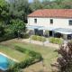 2 bedroom home with shared pool in lovely market town of Olonzac in wine region - Foto 1
