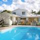 Kirra Beach House - relax in pool & sauna, Suffolk Park