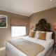 The Bell Hotel, Saxmundham, Саксмандем (фото 4)