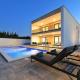 Villa Good Vibes with heated pool