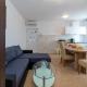 A3 - seafront apt with balcony 1 min to beach Trogir - Zdjęcie 7