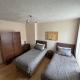 Stay in Yeovil Town Centre, Large 2 BD Apt With Parking, Sleeps 4, Yeovil (photo 9)