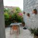 Maison de Vacances - Casa Mezanaccia avec Terrasse fleurie meublé tourisme 3 étoiles, Santa-Lucia-di-Tallano (foto 3)
