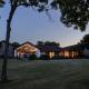 Kingsley Lake View & Paddocks - A group retreat with hot tub, sports bars & spectacular lake views in the Mendip Hills AONB, Chew Stoke