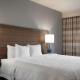 Hampton Inn & Suites Montgomery-EastChase - Photo 3