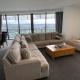 4 Bedroom Huge Sub Penthouse Oracle Level 31 Magnif VIEWS 260m2 Family Skyhome Sleeps 8 Adults and 2 Children, Sofa Bed Portacot, High Chair Central to Everything Resort Skyhome 5 STAR Luxury, Gold Coast - Foto 6