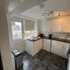 Stay in Yeovil Town Centre, Large 2 BD Apt With Parking, Sleeps 4, Yeovil (photo 8)