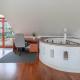 Penthouse with Free PARKING and Free BIKES, wellness 8 min walk, Budapeszt - Zdjęcie 8