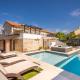Villa Hrustika - heated pool, jacuzzi & sauna Gabonjin - Fotografie 3
