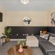 Sleek and Stylish 2 Bed with Garden and Parking, Sheffield (zdjęcie 8)