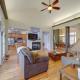 Classy Home with Hot Tub and Mt Jefferson Views!, West Jefferson (photo 5)