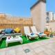 -MalagaSunApts-City Centre Terrace Pool Parking, Малага - Фото 2