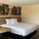 Days Inn by Wyndham Branson Near Theatre District - Foto 3