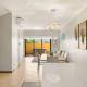 Incredible house in Gold Coast with private jacuzzi NEW REMODELING, Palm-Eagle Beach (foto 6)