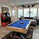 Modern Tropical Oasis with Arcade, HotTub & MiniGolf Hollywood - Foto 5
