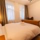 Radu's - Traditional Ultracentral Apartment in the Old Town, Braşov - Photo 6
