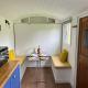 Shepherds Hut with Hot Tub, Wells (fotografie 8)