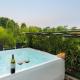 StayVista at The Magnolia Farm in Amritsar 3 BR villa with Indoor Pool & Jacuzzi - Zdjęcie 2
