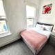 Room at 4 Double Bed en-suite Bathroom House for Professionals Liverpool - Zdjęcie 5