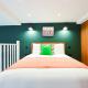 Spacious West Hampstead Apartment with mezzanine bedroom by Concept Apartments, London - Foto 5