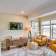 Gorgeous Onekama Condo with Pool and Lake Access!, Onekama (fotografie 5)
