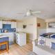 Gorgeous Onekama Condo with Pool and Lake Access!, Onekama (fotografie 7)