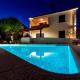 Holiday Home in Pula near Beach & Pool, Pula (Foto 6)
