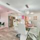 Pretty in Pink - Pool - Vanity Area - Coffee Nook Форт-Лодердейл - Фото 6