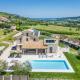 Villa Amore di Ada - Modern Design Villa - AirCo, Private Pool & Near The Beach, Monterubbiano