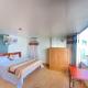 Cat Ba Victory Hostel, Cat Ba (photo 4)