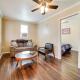 Geneva Cottage with Patio - Walk to Park, Lake Erie!, Geneva-on-the-Lake (foto 4)