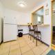 Geneva Cottage with Patio - Walk to Park, Lake Erie!, Geneva-on-the-Lake (foto 8)