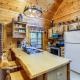 Sevierville Cabin w/ Wraparound Deck + Lake Access, Севьервилл (фото 8)