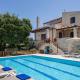 Villa Eleftherna, Elefterna