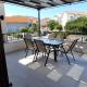 Beach apartment KATE - Wake up to the sea, terrace, garden & parking, Murter - Dalmatia, Murter (fotografie 4)