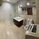 Regalia suites best klcc view, Kuala Lumpur - Photo 9