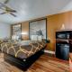 Super 8 by Wyndham Alamosa - Photo 2
