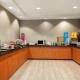 Hampton Inn & Suites Denver-Cherry Creek - Photo 10