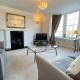 Exceptional Two-Bedroom Accommodation in Central Whitby with Parking and Stunning Views - Foto 10