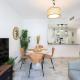 Holidays2Malaga Olletas 2 bedrooms & 2 bathrooms with patio, Малага - Фото 7