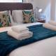 Two-Bedroom Apartment with River Views, Beckton (fotografie 9)