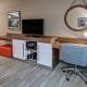Hampton Inn & Suites Culpeper - Photo 9