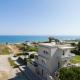 Sea La Vie, Adelianos Kampos