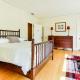 Charming MPLS Home with Patio - Walk to Uptown!, Minneapolis (fotografie 7)