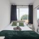 Haw Hill House - modern 4 bed, Normanton (foto 3)