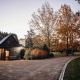 The Maple Lodge with Alpacas, Goats, Boars, Ducks & Chickens Farm Stay with Outdoor Pizza Oven, Robertson (photo 2)