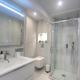 1108 Beachfront 2 apartments with roofterrace 80mtrgt beach 3 pools, Marbella (foto 10)