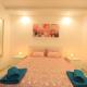 1108 Beachfront 2 apartments with roofterrace 80mtrgt beach 3 pools, Marbella (foto 7)