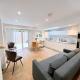 Two bedroom Flat with Private Patio in Battersea, Londýn - Fotografie 6